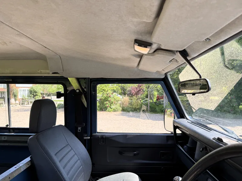 Land rover defender 90 8 zlkz2uw7lwsxb4liyh 