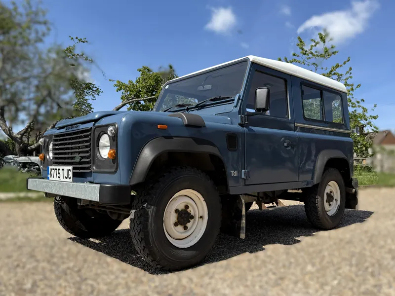 Land rover defender 90 hqaqjxrlrw zzjye9kwpe