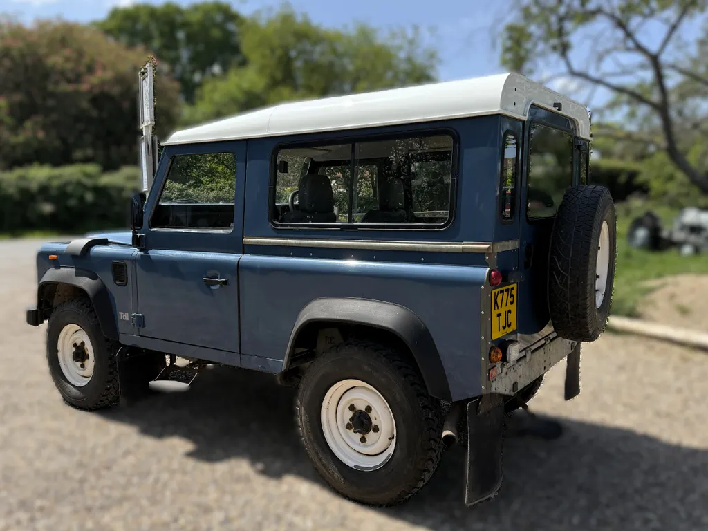 Land rover defender 90 om2 x1zfkdlhzkuuoo5o5