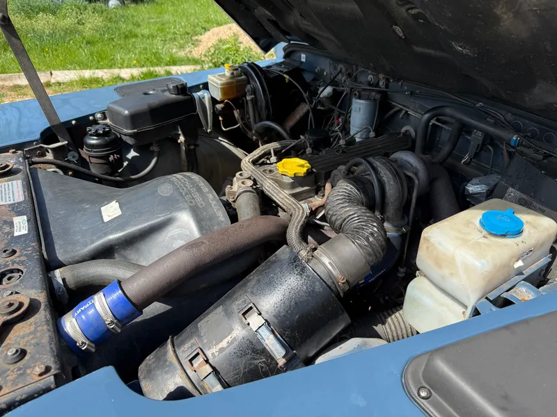Land rover defender 90 rkv18tgk0pvtsnzmagdtm