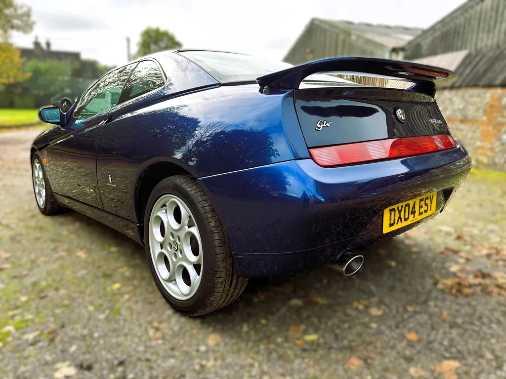 Alfa romeo gtv bgfy  ul4w2pra1oxrh2e