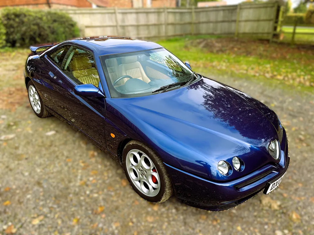 Alfa romeo gtv nbdbh7kcssrnfruka2spq