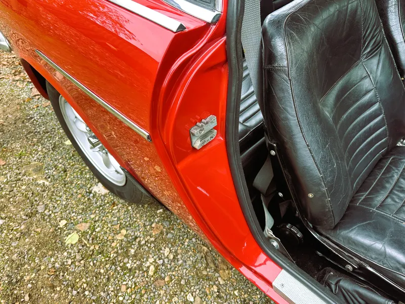 Volvo 1800s exkacp0wqnh4cage6f px