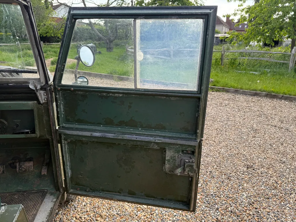 Land rover series 1 5exzqse4fbj3brx3k hk1