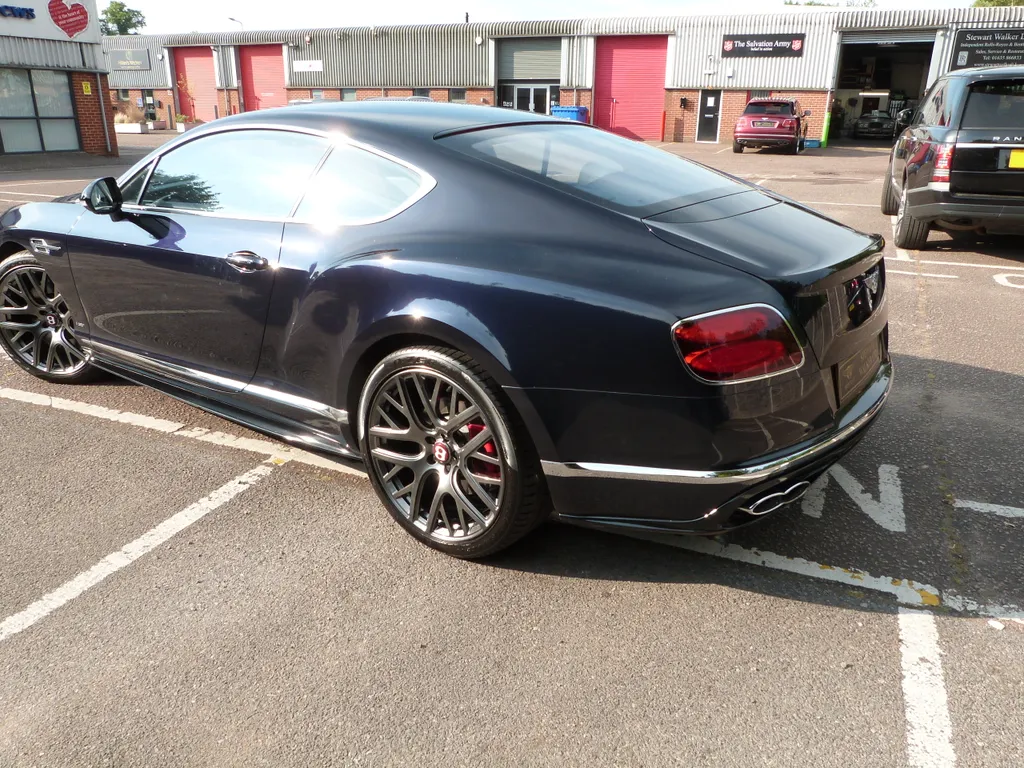 Bentley continental gt 4.0l v8s mulliner jcyxsmue7awcuhz kj9 q