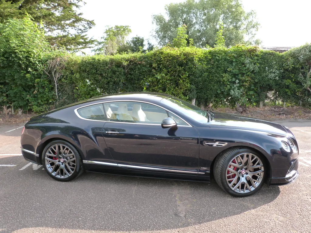 Bentley continental gt 4.0l v8s mulliner ysivcm952orpjewm2ed1e