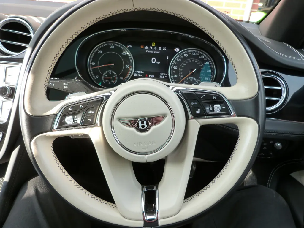 Bentley bentayga tdi xug7y0dveogf6bbqdqni 