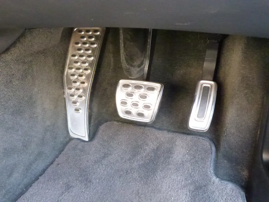 Bentley bentayga tdi fwqmoxytya1tnnqlb61c8