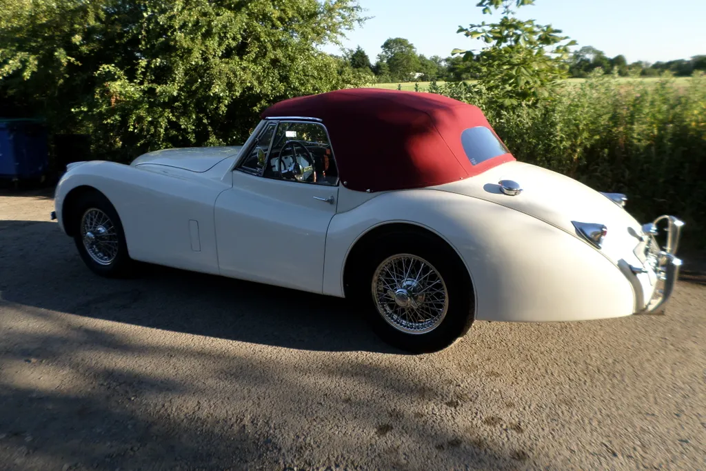 Jaguar xk120 fq9jskvrikkyxanns9gxs