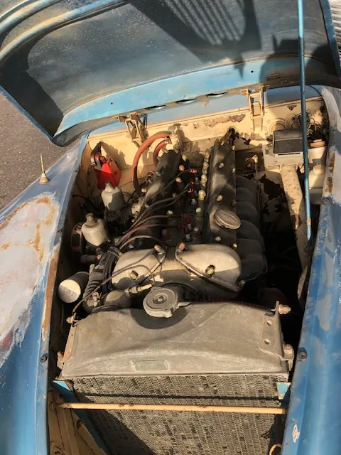 Jaguar xk120 agwbcg0iudl4u0bfcglha