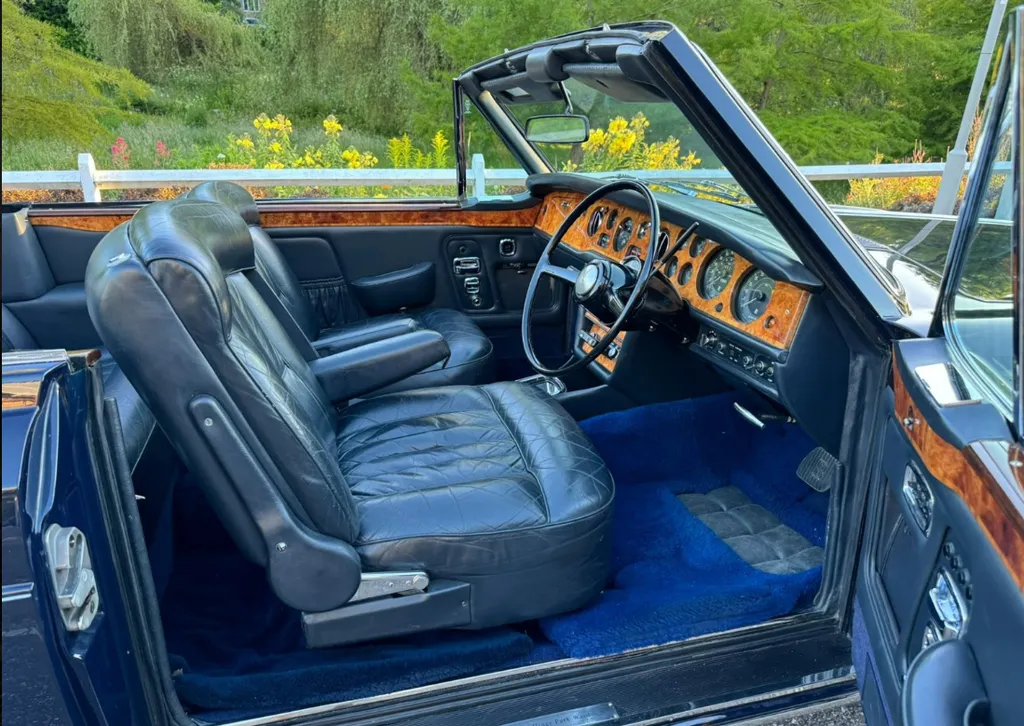 Rolls royce corniche oqxlxfqrdhm2 qnulfb6a