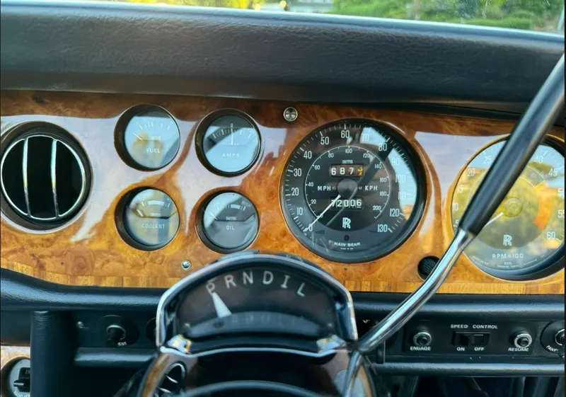 Rolls royce corniche ucmjzvketxoufof6tjcw4