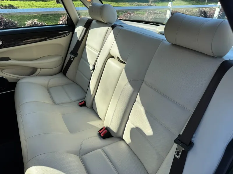 Jaguar v8 xj series wzcor1cjgp7mky4h02iff