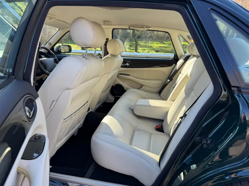 Jaguar v8 xj series bfvvkwmhls4kk5ofqm5fc