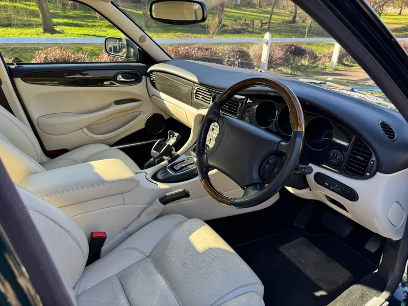 Jaguar v8 xj series gjse4huou0uu m3tehcmw