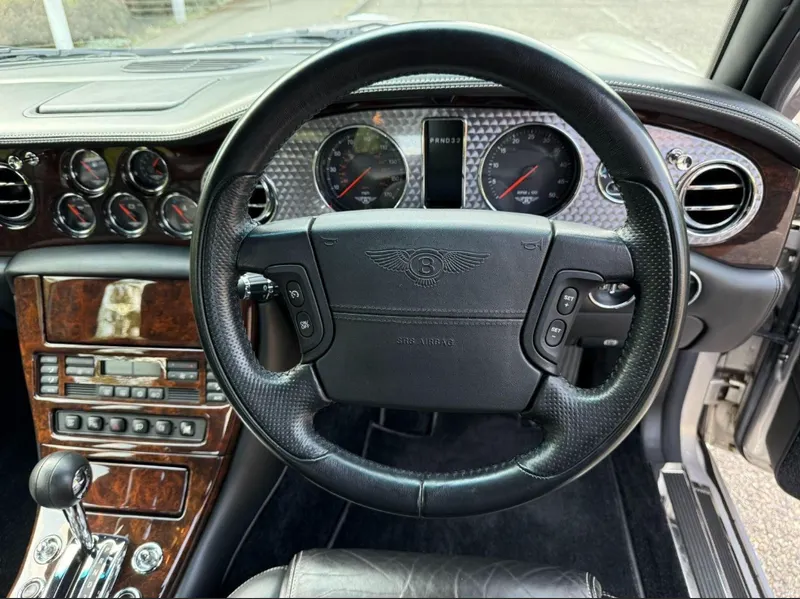 Bentley arnage peuzlneuvslthbhubhxdk