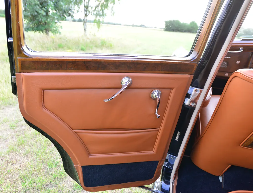 Bentley mkvi rrizqfygr5l5 ga9uev4m