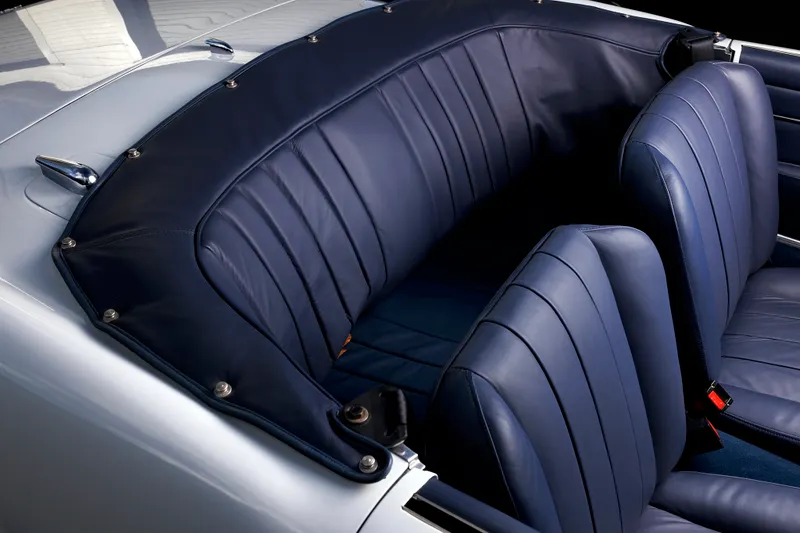 Alfa romeo  2600 spider gun9gvtjwm8 mgxfcab2r