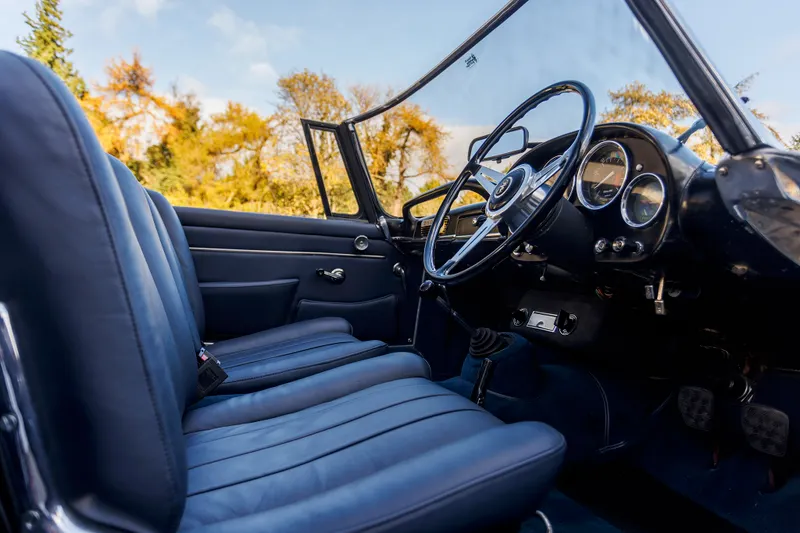 Alfa romeo  2600 spider mg2uy6ghqfnpqamanhgox