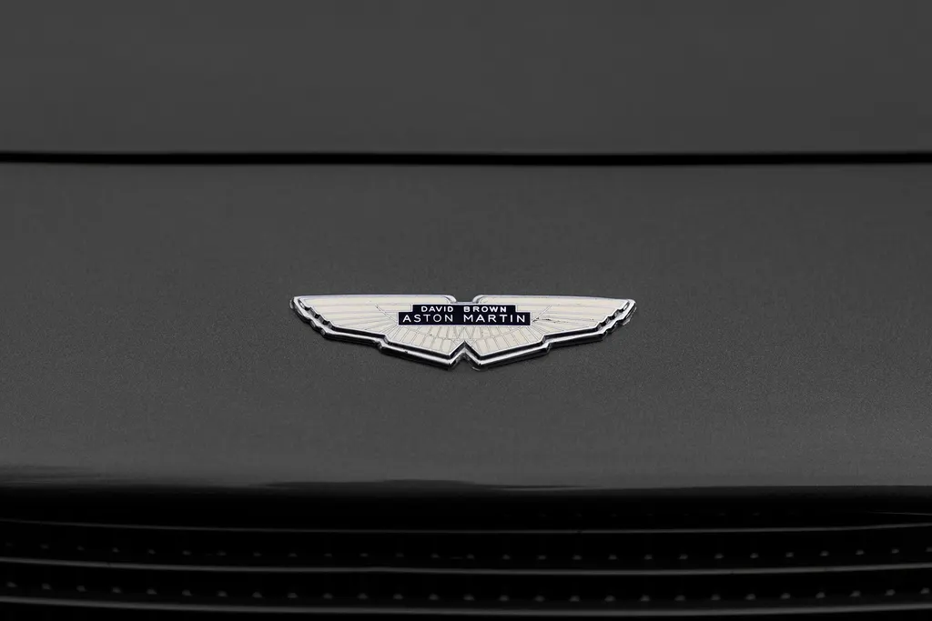 Aston martin db4 series 4. 3odh1wkzfx2ujqpavje0a