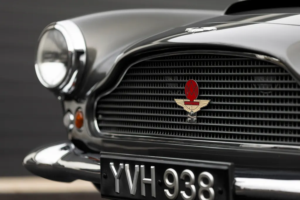 Aston martin db4 series 4. jtcoafrv8xjpwpfnsene8