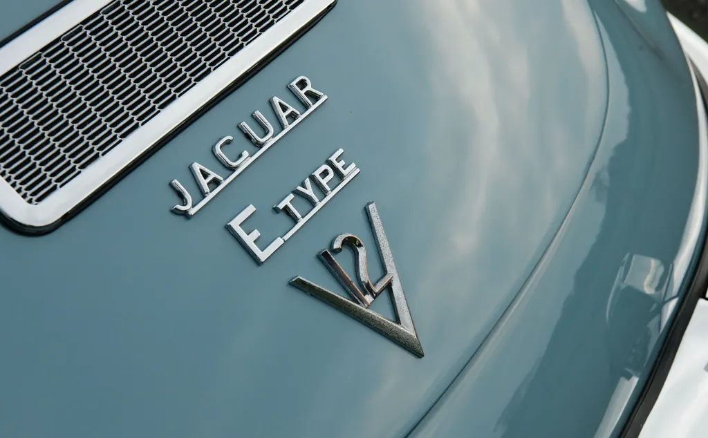 Jaguar e type v12 22 automatic  5mf7aew1xkyyyrd1lmkxq