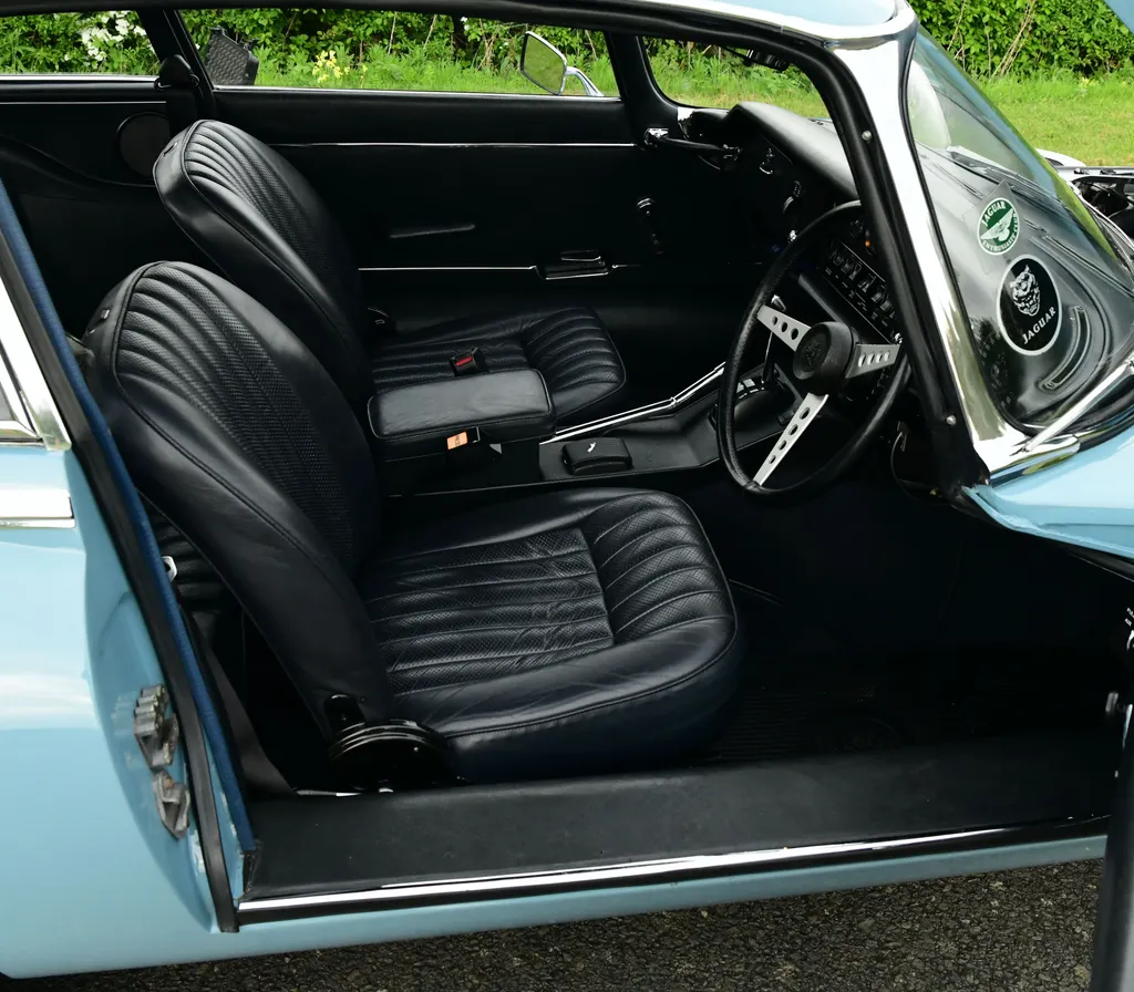 Jaguar e type v12 22 automatic  xrjfdx2ag4npzabn6hqqo