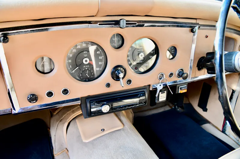 Jaguar xk150 3.8 litre fhc gv5spr4mfpzby1tzzclit