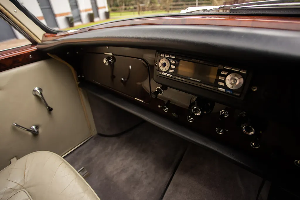 Bristol 409 coupe um4motp3rpjmm0odkb x 