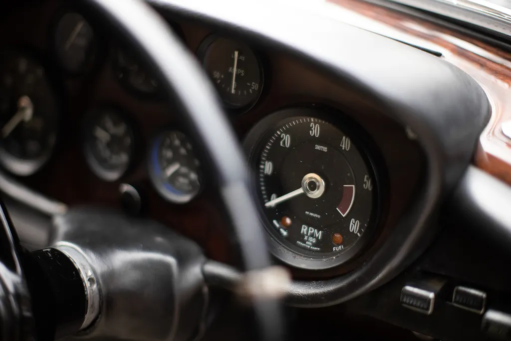 Bristol 409 coupe uwcoqyf15pqc19hjr6mf5