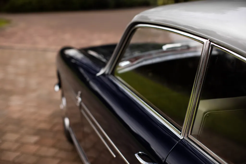 Bristol 409 coupe eer0gehaiqfmfwk eu18y
