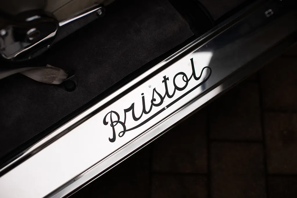 Bristol 409 coupe ml0vfcplpp8jlew0ccxqn