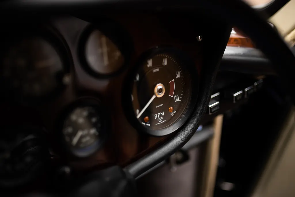 Bristol 409 coupe xbgm4da9jtt4yivwnnl5b