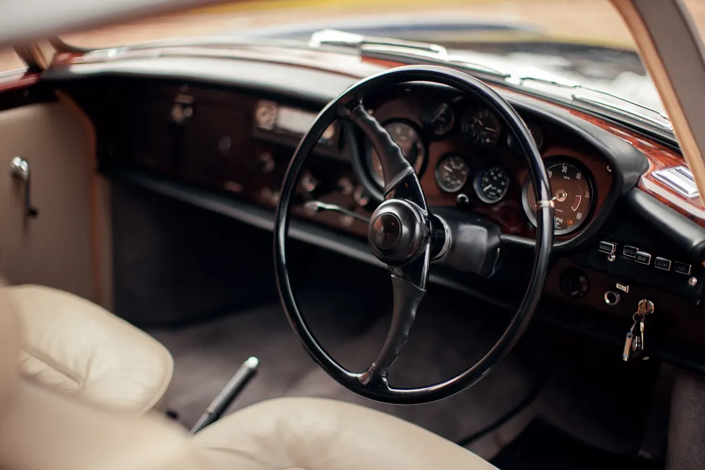 Bristol 409 coupe zlzkfavqa8s sakjtqv9h