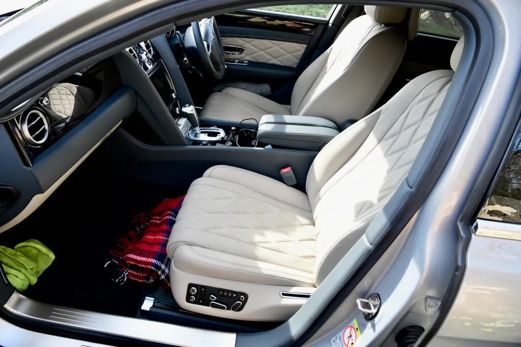 Bentley flying spur quuurcla27smj5gfdtjjp