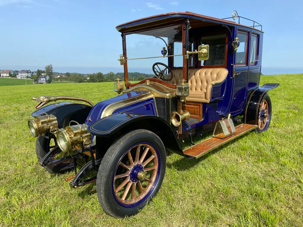 Renault cc 3.6 litre open drive limousine. 2kyzbjzlqqqzqkw7 x qk