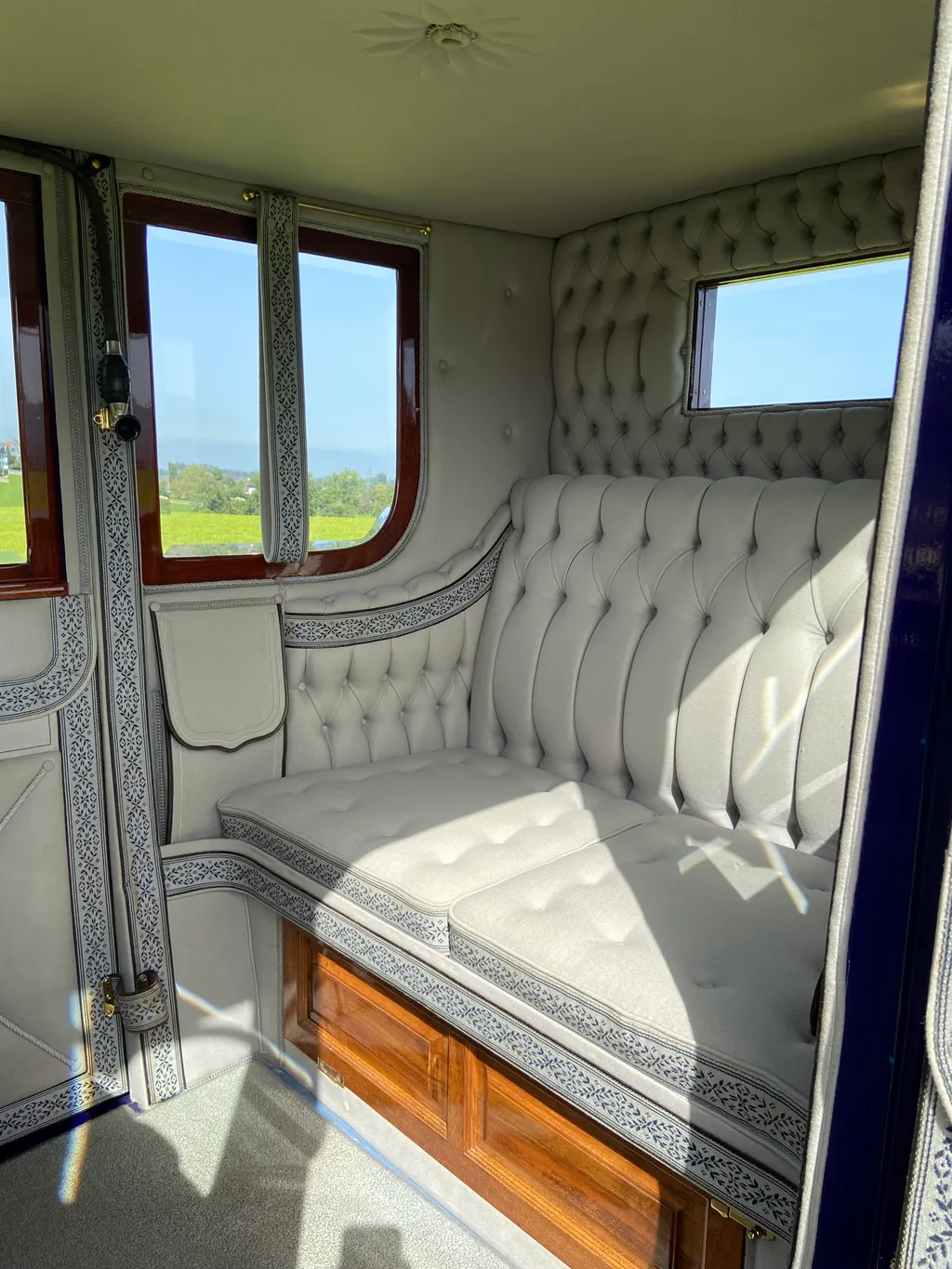Renault cc 3.6 litre open drive limousine. 3ym46wvq4yugszrruqbx3