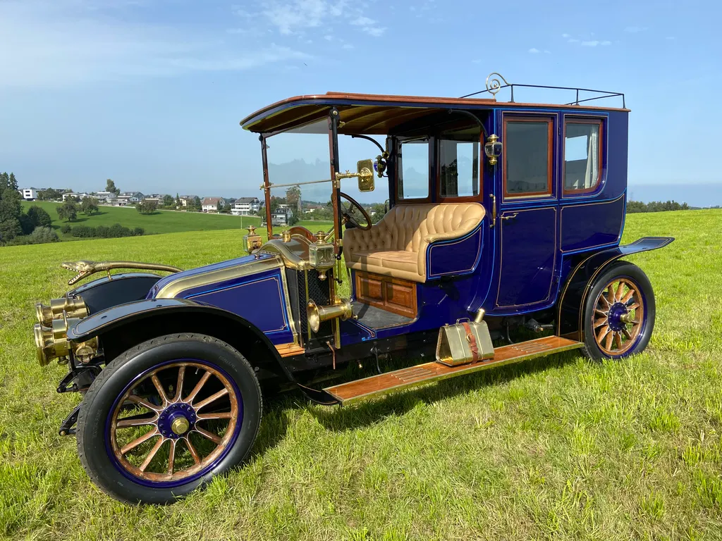 Renault cc 3.6 litre open drive limousine. 8gmrygnsyvejepiydctun