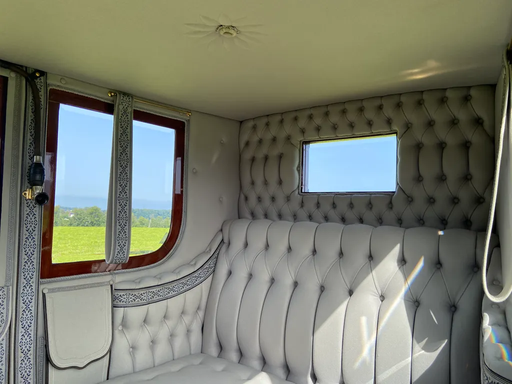 Renault cc 3.6 litre open drive limousine.  wrftx uem6zuaif xjtj