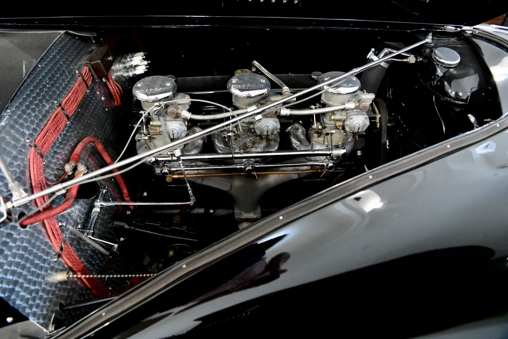 Delahaye 135m figoni  falashi cabriolet bvfpdbzzmseue2ge8esaj