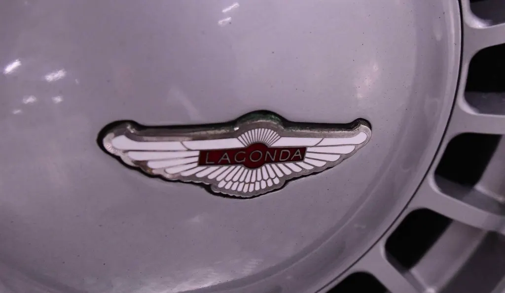 Aston martin lagonda series 4 rnbw3u ic11bkvuqkoswf
