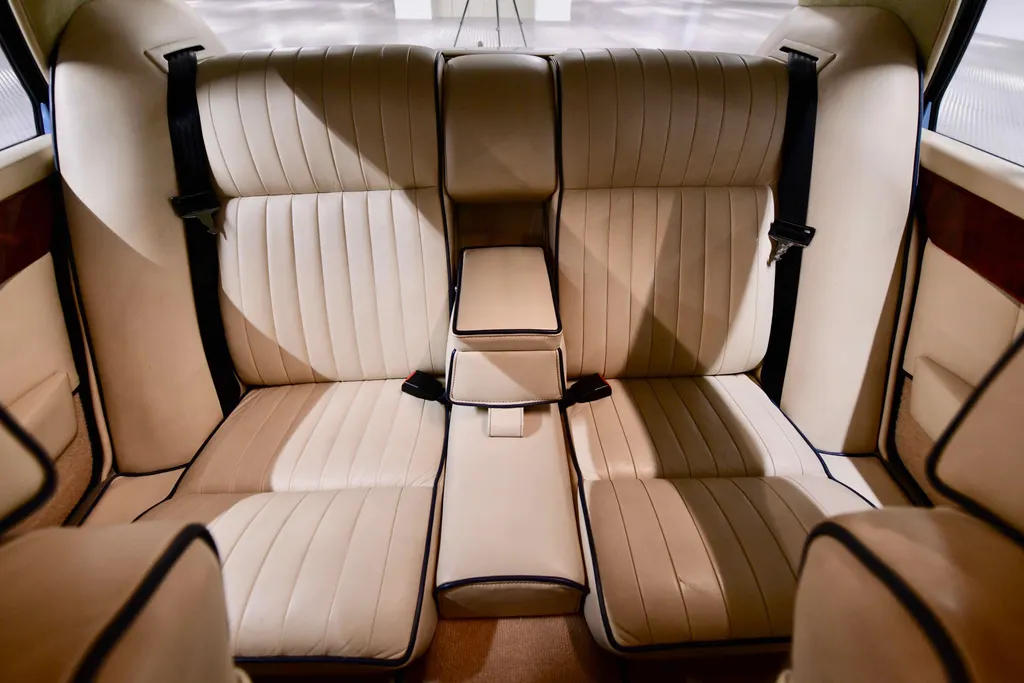 Aston martin lagonda series 4 tpcabbtx5yqfskckoknnt