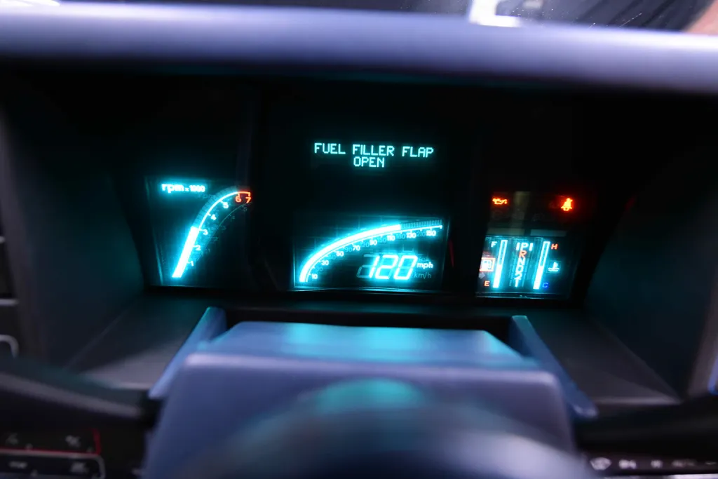 Aston martin lagonda series 4 owdfrydxjq3ijpzooepdb