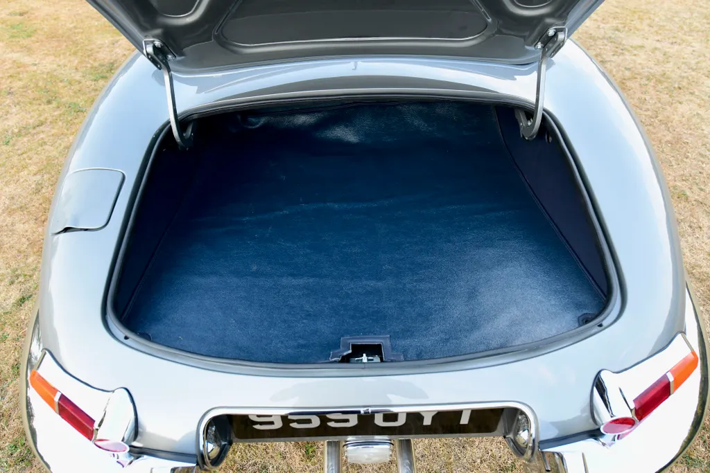 Jaguar e type ipuk8 jyyyogfjpxcwify