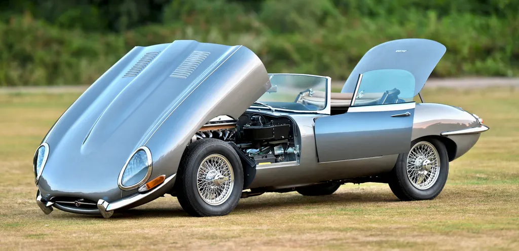 Jaguar e type ujy4pypijkcwf8huiykcy