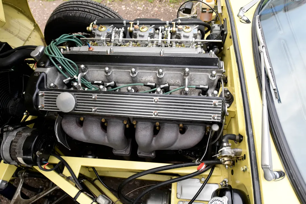 Jaguar e type 4.2 liter series 2 coupe 22 8r8dg8mtevbbsopn7 j e
