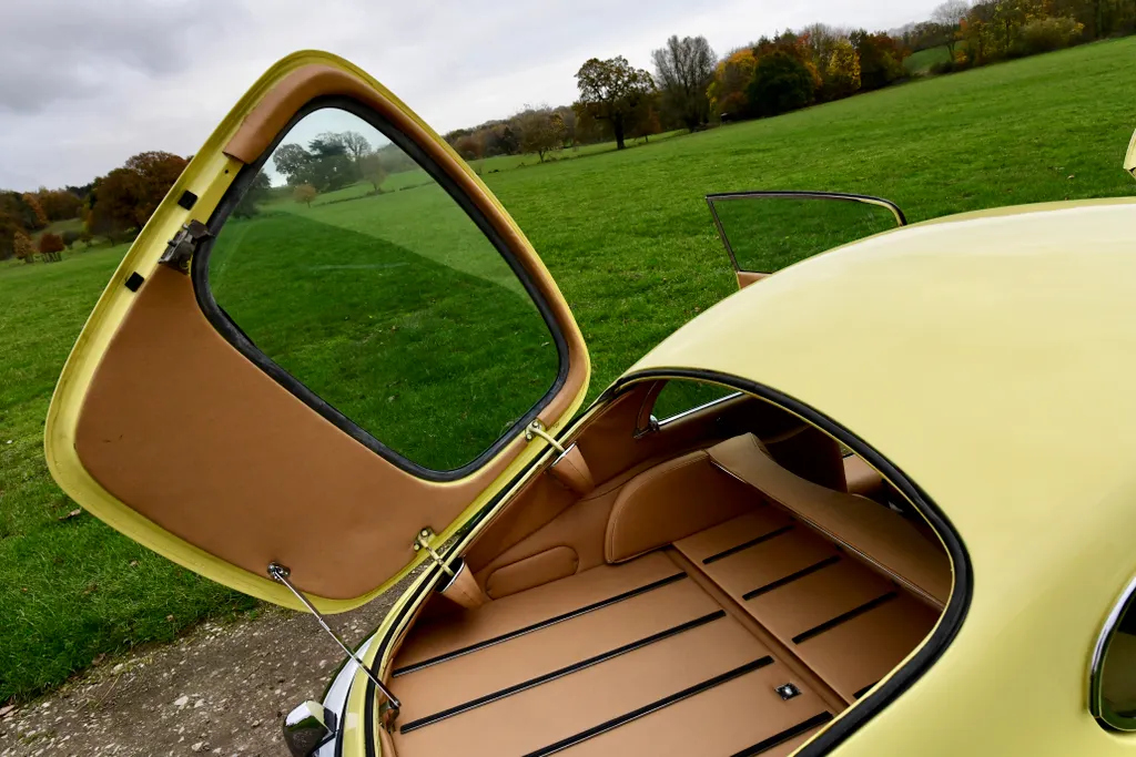 Jaguar e type 4.2 liter series 2 coupe 22 apeta3q5oqgxi7z3idb f
