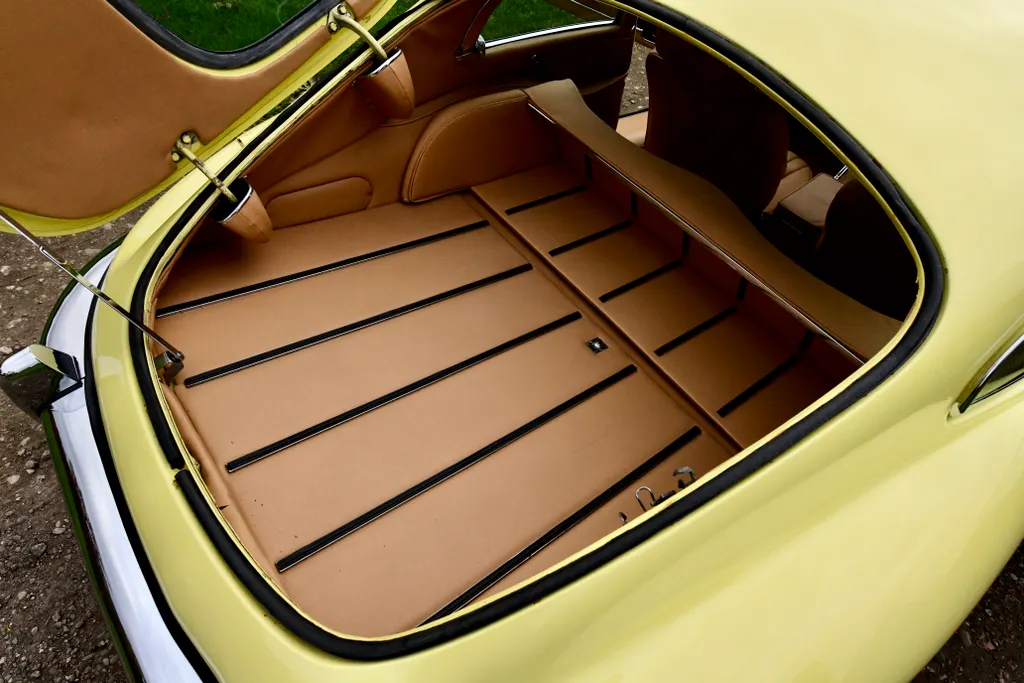 Jaguar e type 4.2 liter series 2 coupe 22 gp3af4ldqmymmtu5b ch8