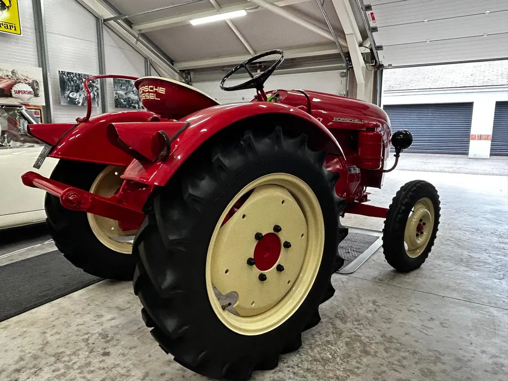 Porsche junior tractor single cylinder 883cc diesel  atcytaje cifdwzvo151f