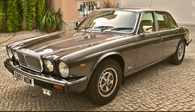 Classic Daimler Double Six Cars for Sale | CCFS